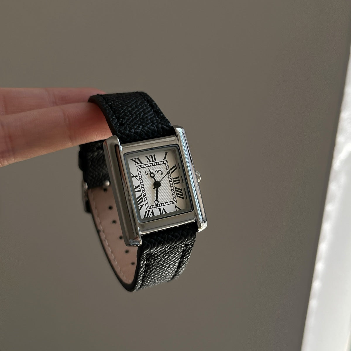[ sumi's choice] Fashion style elegant new ladies watch Korean version