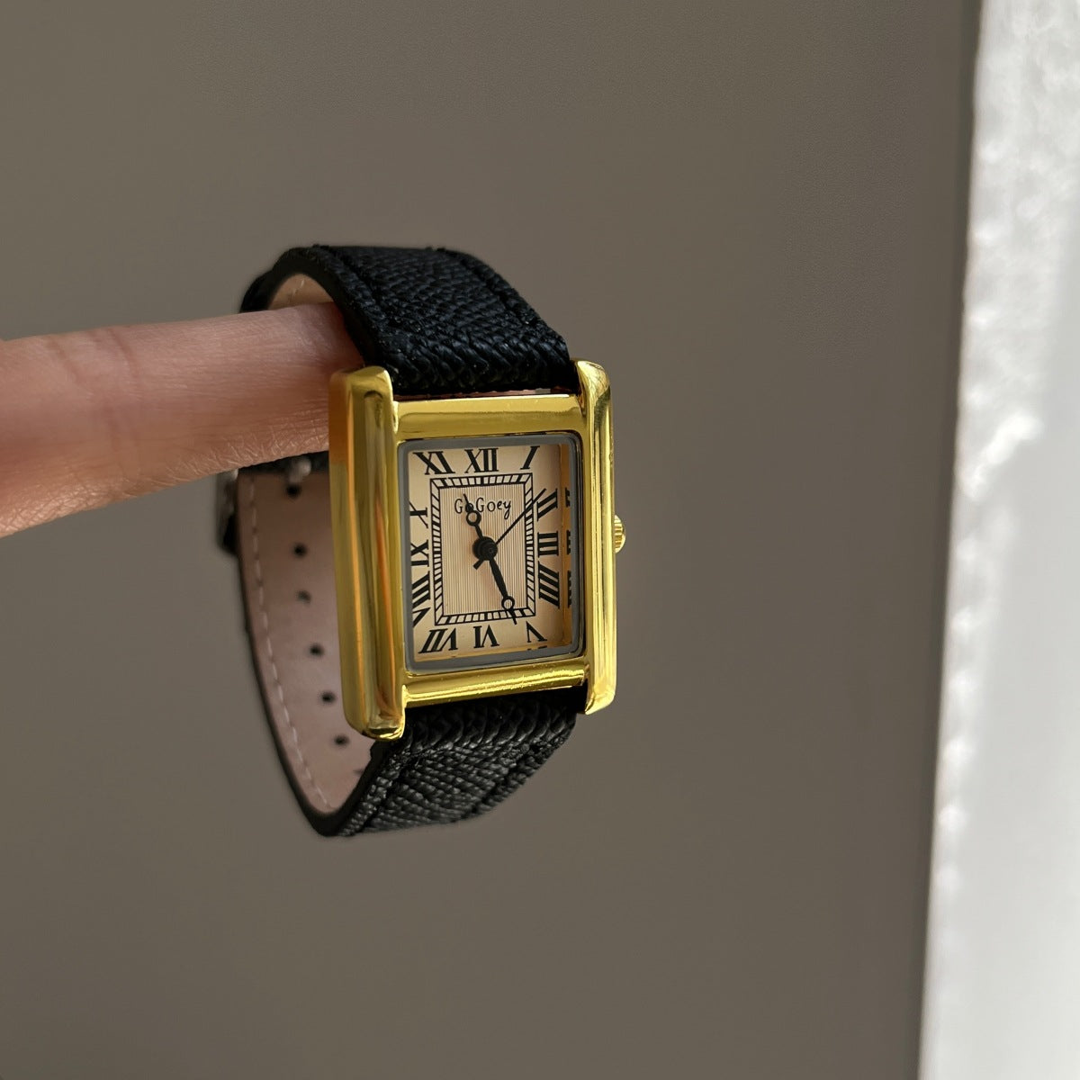 [ sumi's choice] Fashion style elegant new ladies watch Korean version
